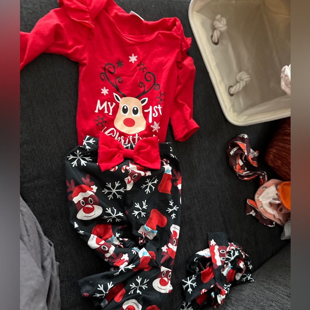 Festive Red and Black Reindeer Set